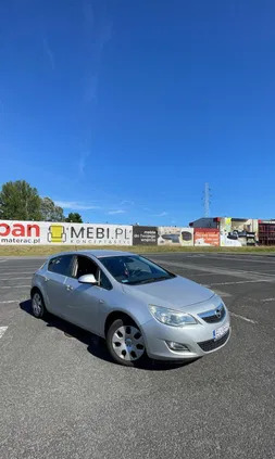 opel Opel Astra cena 22900 przebieg: 122000, rok produkcji 2010 z Łódź